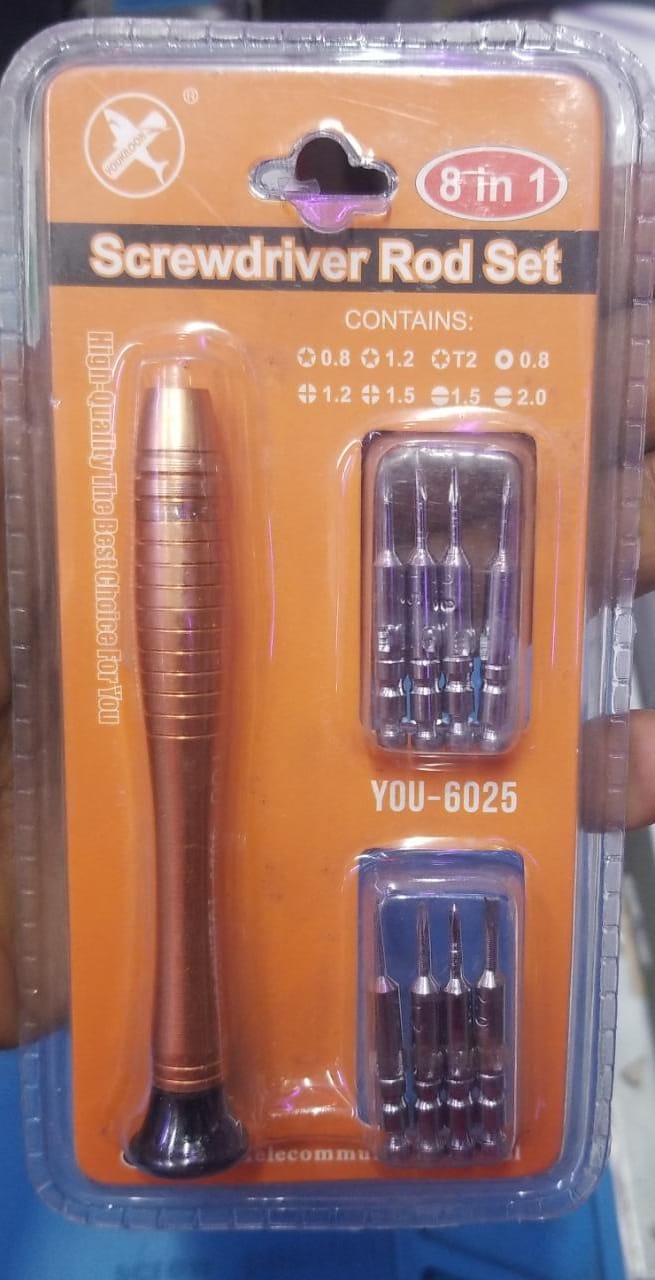 TOOL KIT 8 IN 1